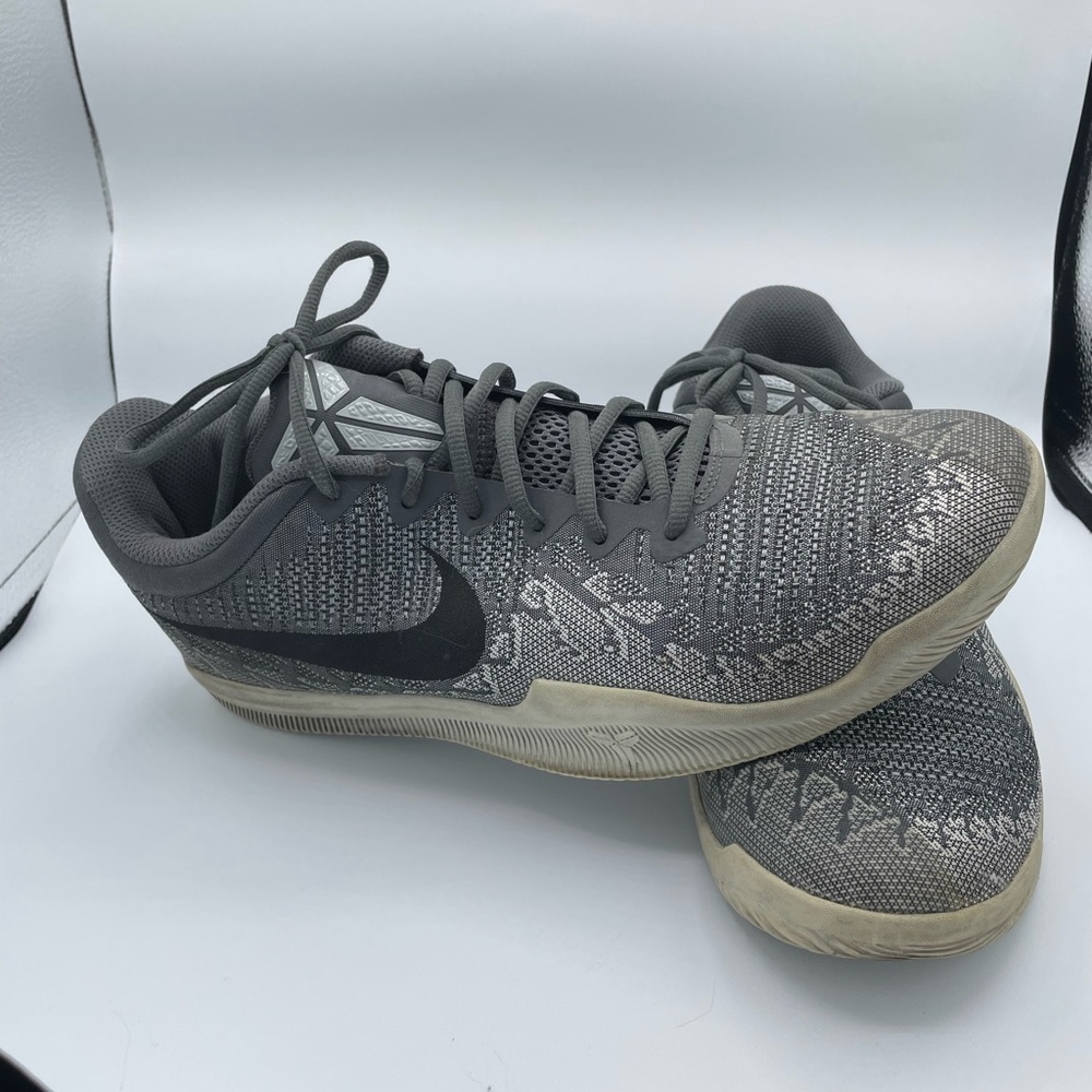 Nike Mens Kobe Mamba Rage Dark Grey Basketball Shoes Size 11.